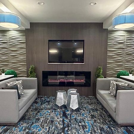 La Quinta Inn By Wyndham Columbia Se Fort Jackson Екстериор снимка