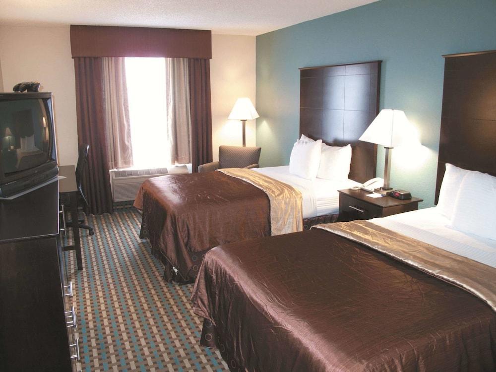 La Quinta Inn By Wyndham Columbia Se Fort Jackson Екстериор снимка